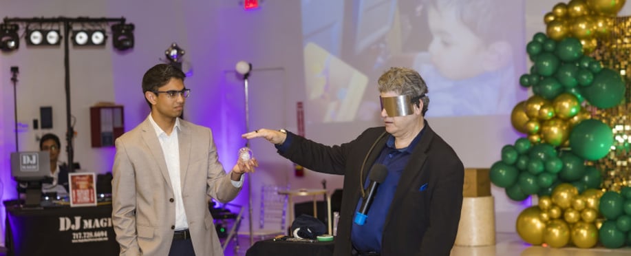 Gallery photo 16 of Mentalist/Magician Rick Silver