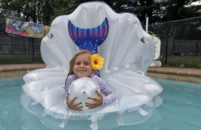 Gallery photo 10 of Mermaid Maire