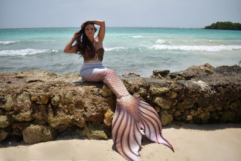 Gallery photo 1 of Mermaid Sabrina