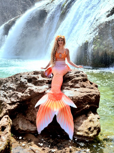 Gallery photo 5 of Mermaid Scarlett the Texas Mermaid