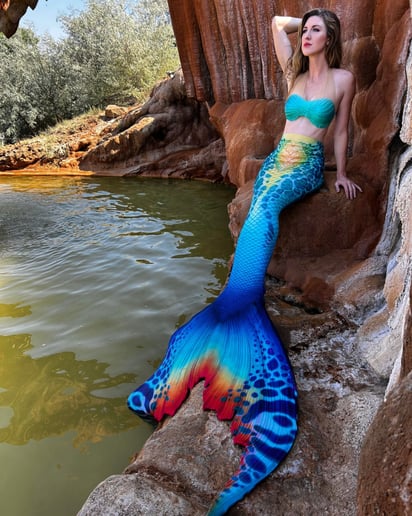 Gallery photo 8 of Mermaid Scarlett the Texas Mermaid