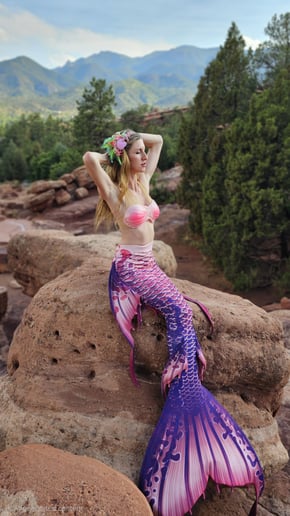 Gallery photo 10 of Mermaid Scarlett the Texas Mermaid