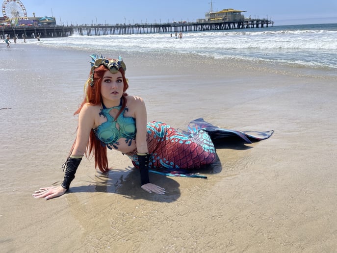 Gallery photo 2 of Mersquerade Mermaid Performance