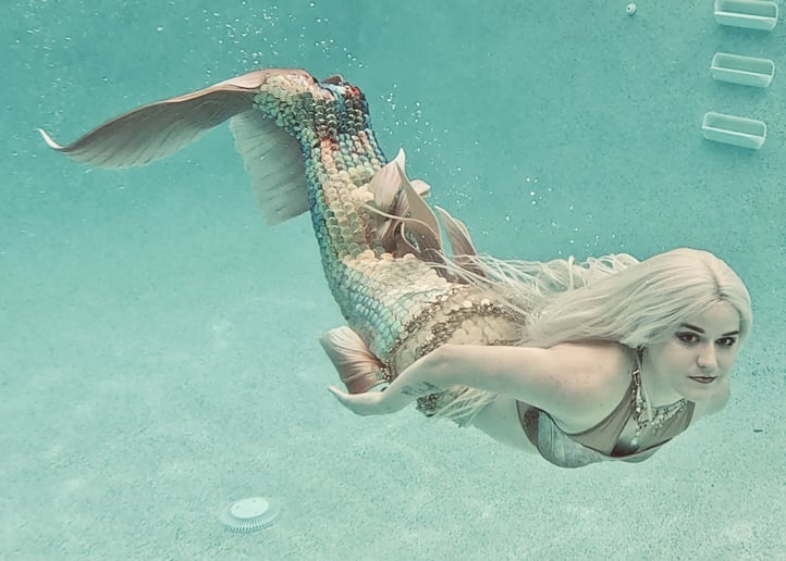 Gallery photo 8 of Mersquerade Mermaid Performance