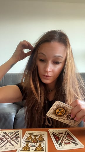 Gallery photo 2 of Metta Tarot