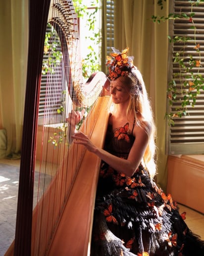 Gallery photo 2 of Mia Dortch, Harpist