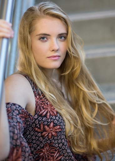 Gallery photo 1 of Mia Green Acoustic Pop Singer/Songwriter