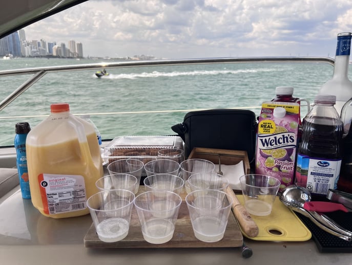 Gallery photo 5 of Miami305MobileBar Co.