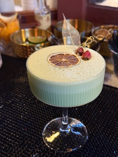 Gallery photo 1 of Mia's Martini