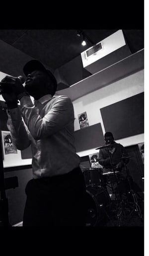 Gallery photo 1 of Mic B