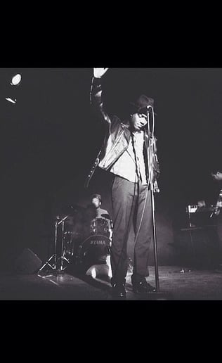 Gallery photo 2 of Mic B