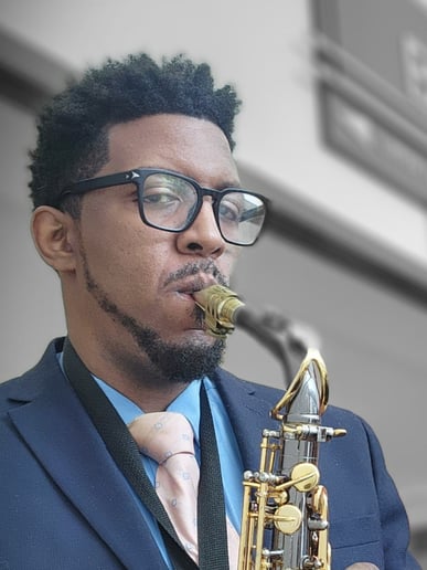 Gallery photo 3 of Micah T Saxophonist