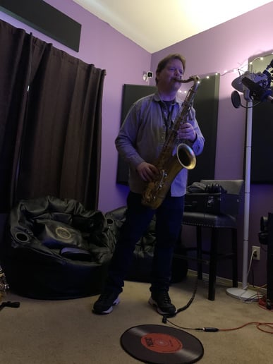 Gallery photo 2 of Michael Alan (Saxophone Entertainer)