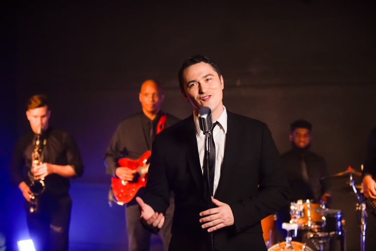 Gallery photo 5 of Michael Evans - Modern Crooner