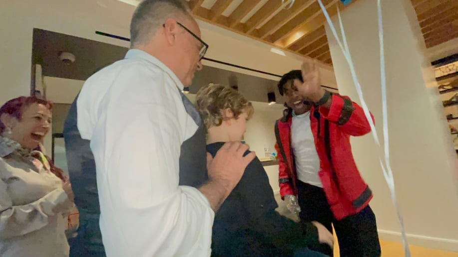 Gallery photo 6 of Michael Jackson Impersonator - Robert Taylor Jr