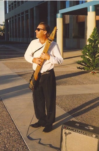 Gallery photo 7 of Michael K & The Chapman Stick