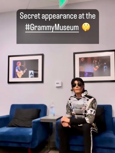 Gallery photo 71 of Michael Kiss as Michael Jackson