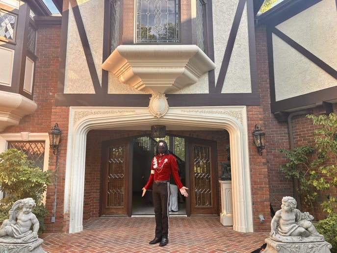 Gallery photo 5 of Michael Kiss as Michael Jackson