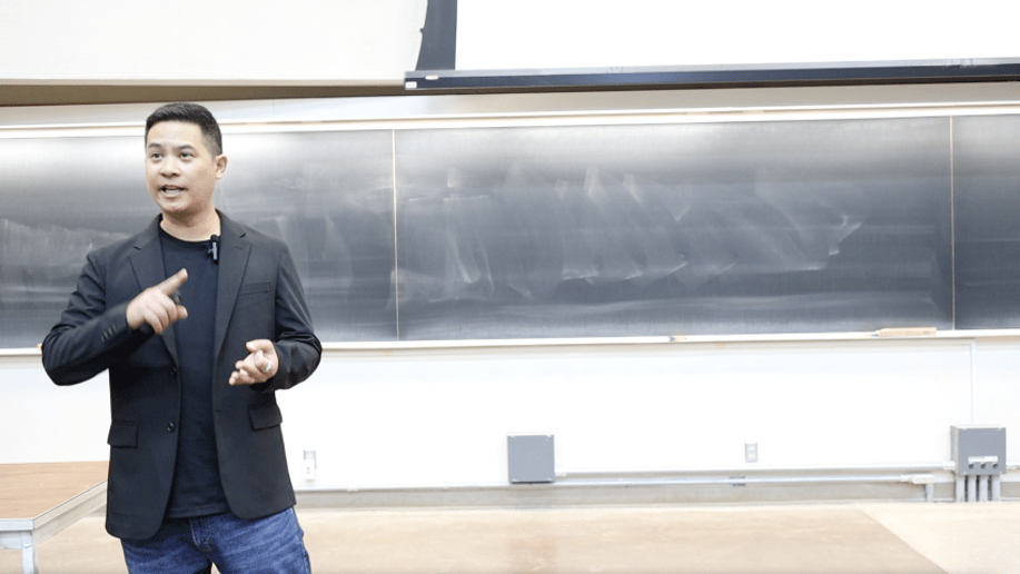 Gallery photo 5 of Michael Quan - Keynote Speaker | Habits, Mindset & AI