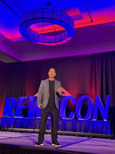 Gallery photo 16 of Michael Quan - Keynote Speaker | Habits, Mindset & AI