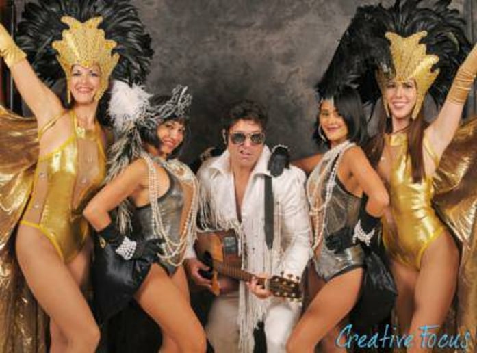 Gallery photo 4 of Michael Eric Fayer Personalized surprise performances and live music