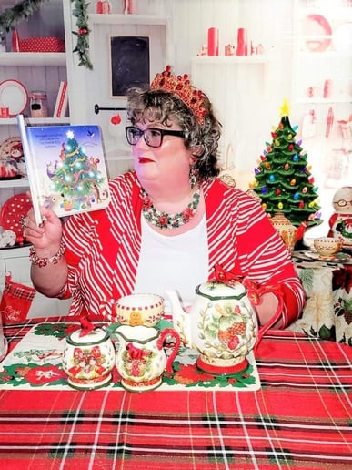 Gallery photo 40 of Michigan's Best Santa & Mrs. Claus & Wedding Officiants