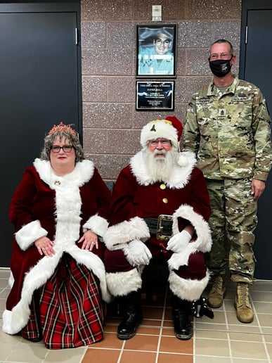 Gallery photo 27 of Michigan's Best Santa & Mrs. Claus & Wedding Officiants