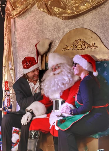 Gallery photo 1 of Michigan's Timeless Santa