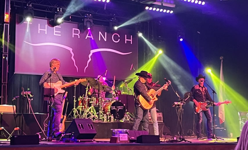 Gallery photo 3 of Midnight Rodeo Band