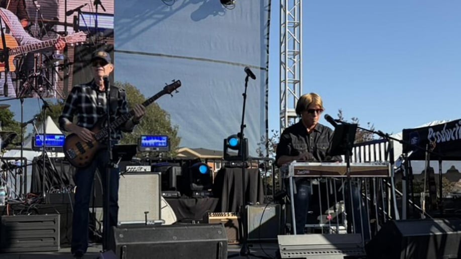 Gallery photo 10 of Midnight Rodeo Band