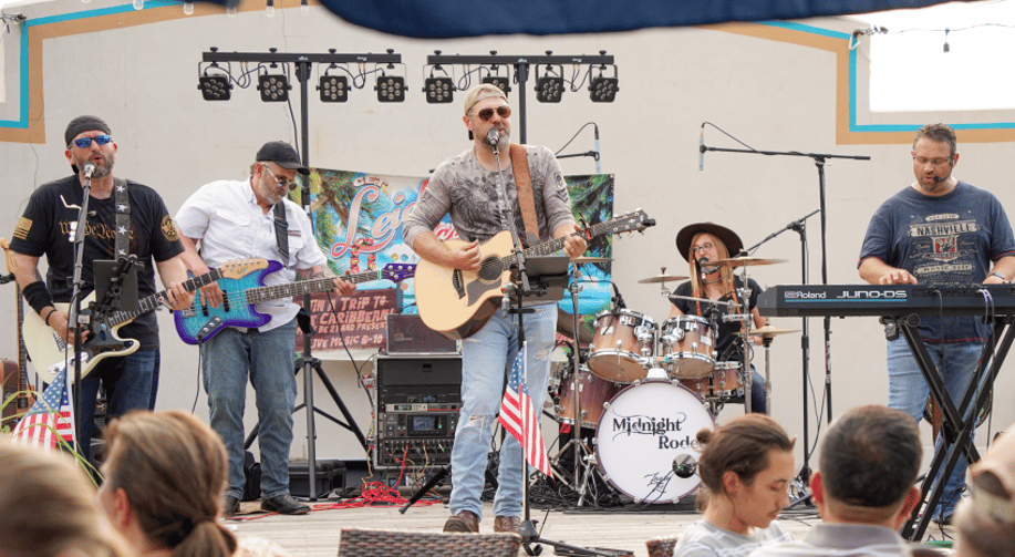 Gallery photo 3 of Midnight Rodeo