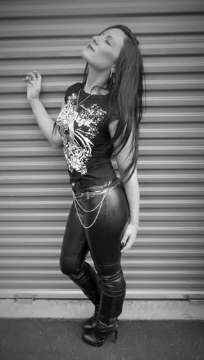 Gallery photo 1 of Mikayla