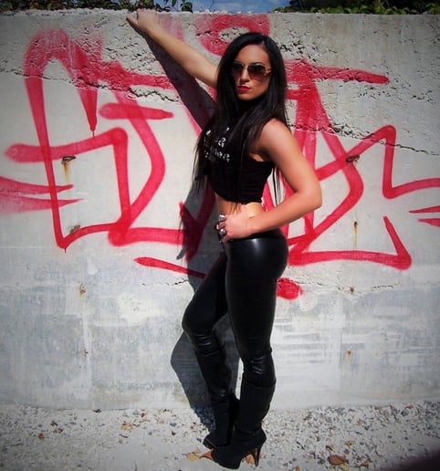 Gallery photo 5 of Mikayla