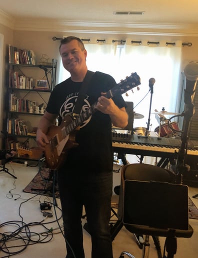 Gallery photo 5 of Mike Giddens - Rock Guitarist & Vocalist