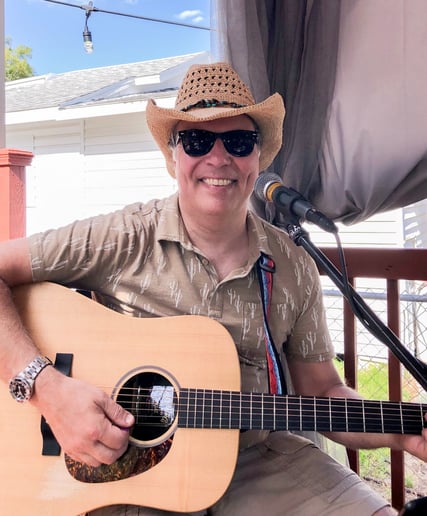 Gallery photo 7 of Mike Lutz--solo guitar and DJ for special events