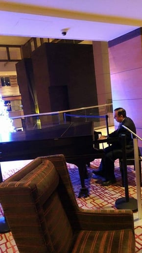 Gallery photo 3 of Mike Mansour Pianist