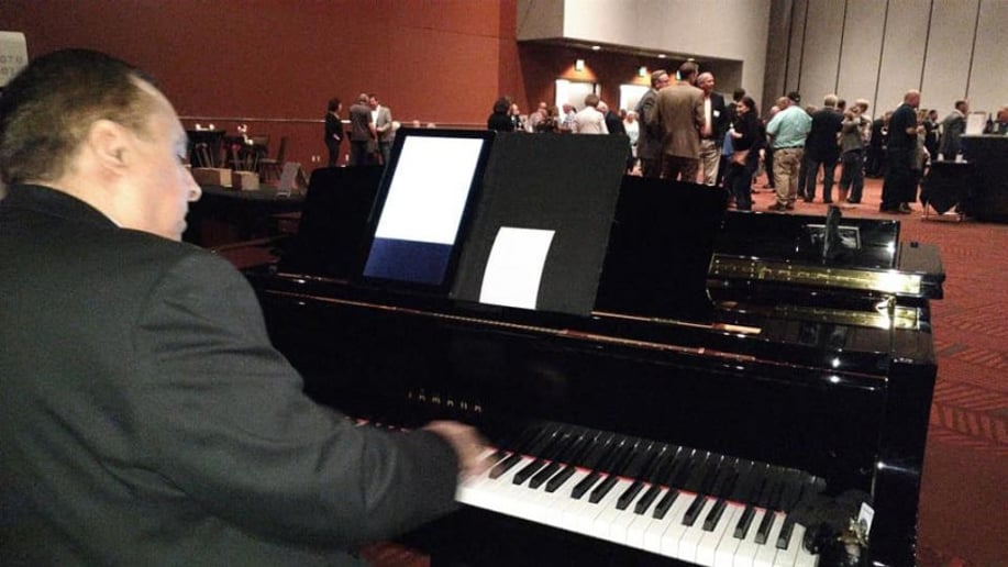 Gallery photo 9 of Mike Mansour Pianist