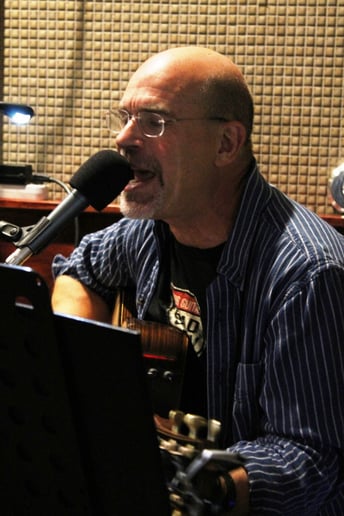 Gallery photo 1 of Mike & Mic