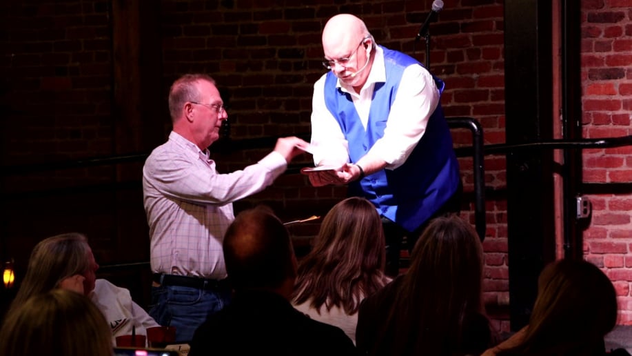 Gallery photo 2 of Mike Raymer Magician