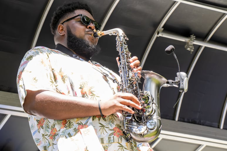Gallery photo 8 of Mike Williams on Sax