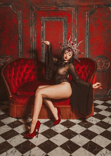 Gallery photo 9 of Mila la Machina