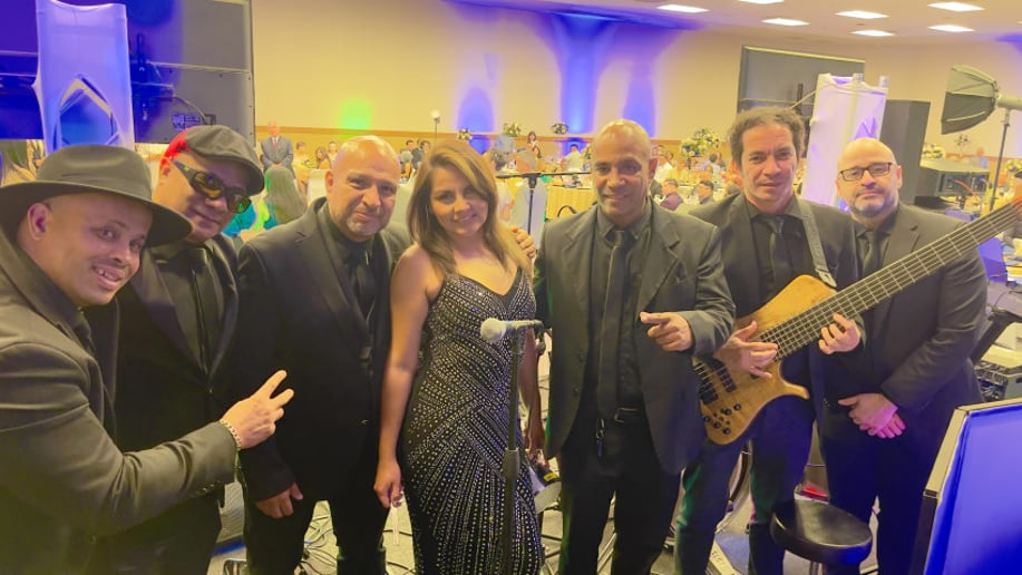 Gallery photo 5 of Milanés Brothers Latin Band