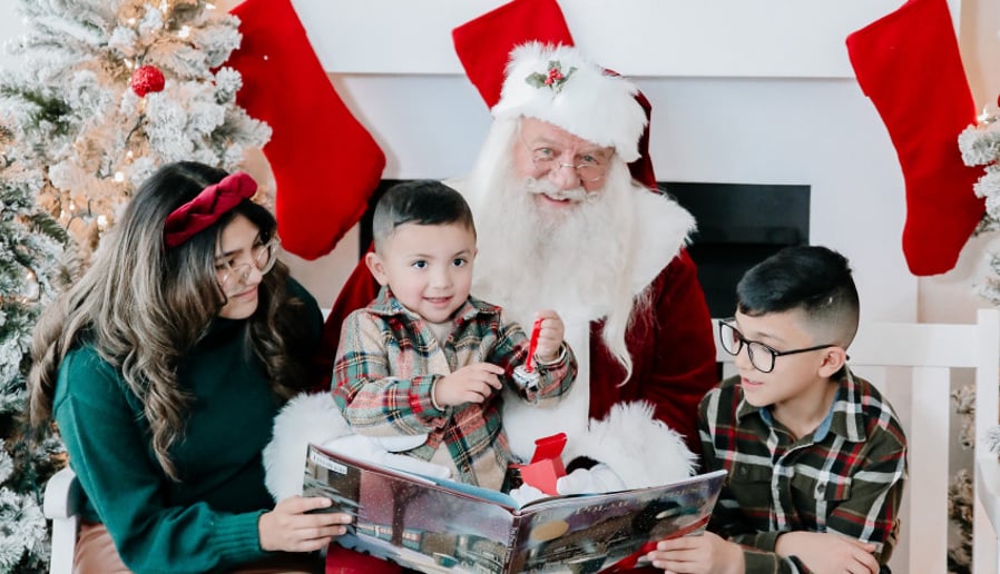 Gallery photo 22 of Mile High Santa Claus