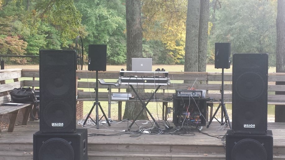 Gallery photo 1 of Miles T. Entertainment