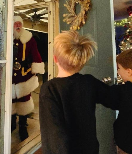 Gallery photo 1 of North Pole Santa