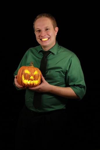 Gallery photo 8 of Theron Milo, Creative Conjuring
