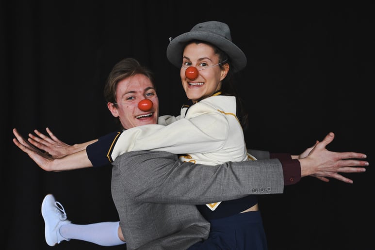 Gallery photo 1 of Soleyman's Comedy Magic & Circus