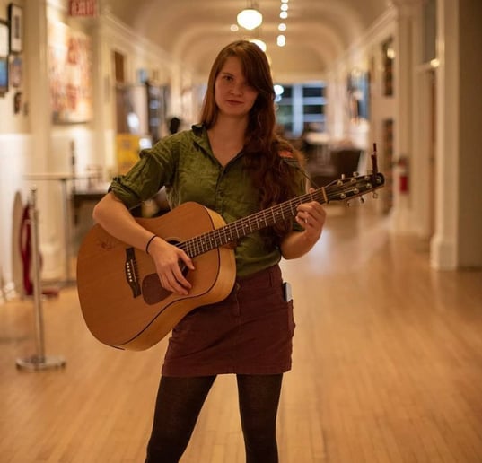 Gallery photo 2 of Minda Lacy Music