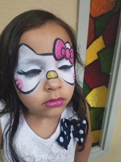 Gallery photo 2 of Minikaritas Face Art