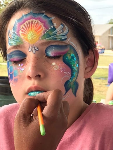Gallery photo 5 of Minikaritas Face Art